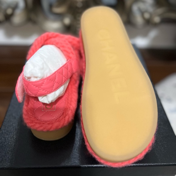 Chanel Cord Lambskin Quilted Logo Pink Sandals in 36.5 - Picture 11 of 13